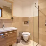 Nest Gunay Hotel *