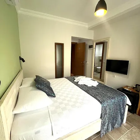 Nest Gunay Готель *